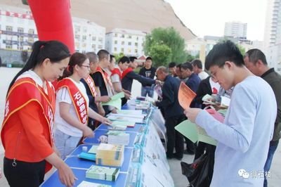 科技興縣，科普惠民——微石樓縣科協(xié)與教科局聯(lián)合舉辦2019科技活動周活動